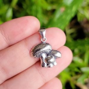 New Solid 925 Sterling Silver Dainty Mushroom Pendant